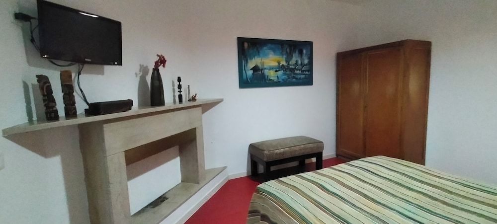 Blu Bed 2