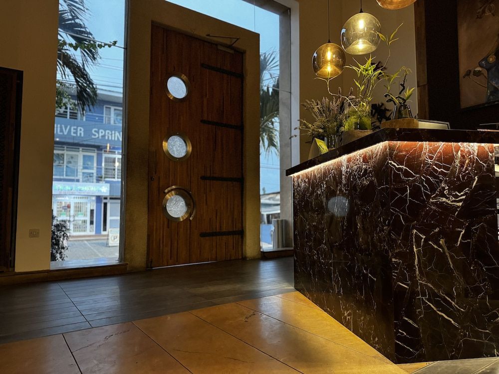 Roots Hotel Apartment 1