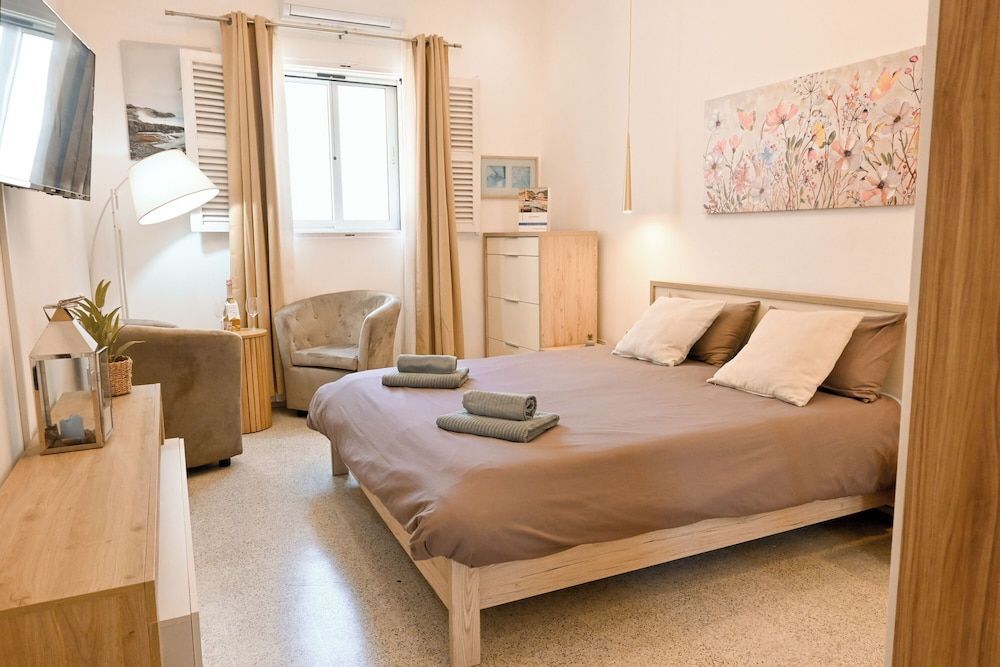 Exceptional Sea View Apart St Paul's Bay 2