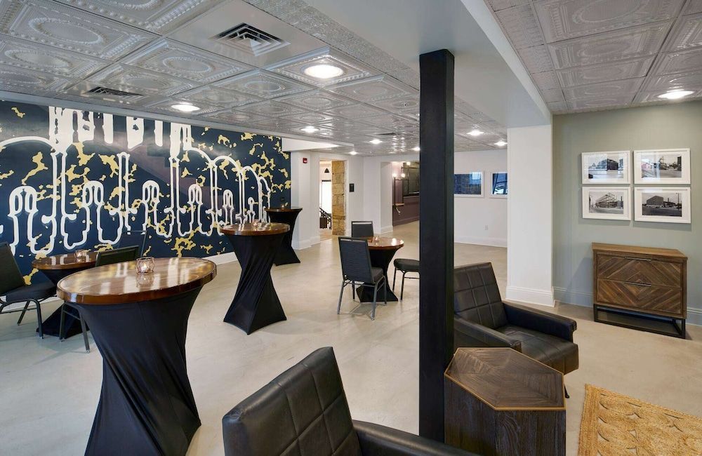 TRYP by Wyndham Pittsburgh/Lawrenceville 2