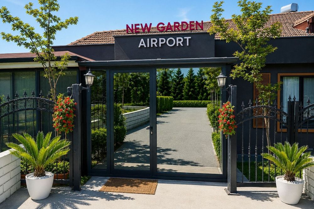 New Green Airport Hotel & Restaurant 1