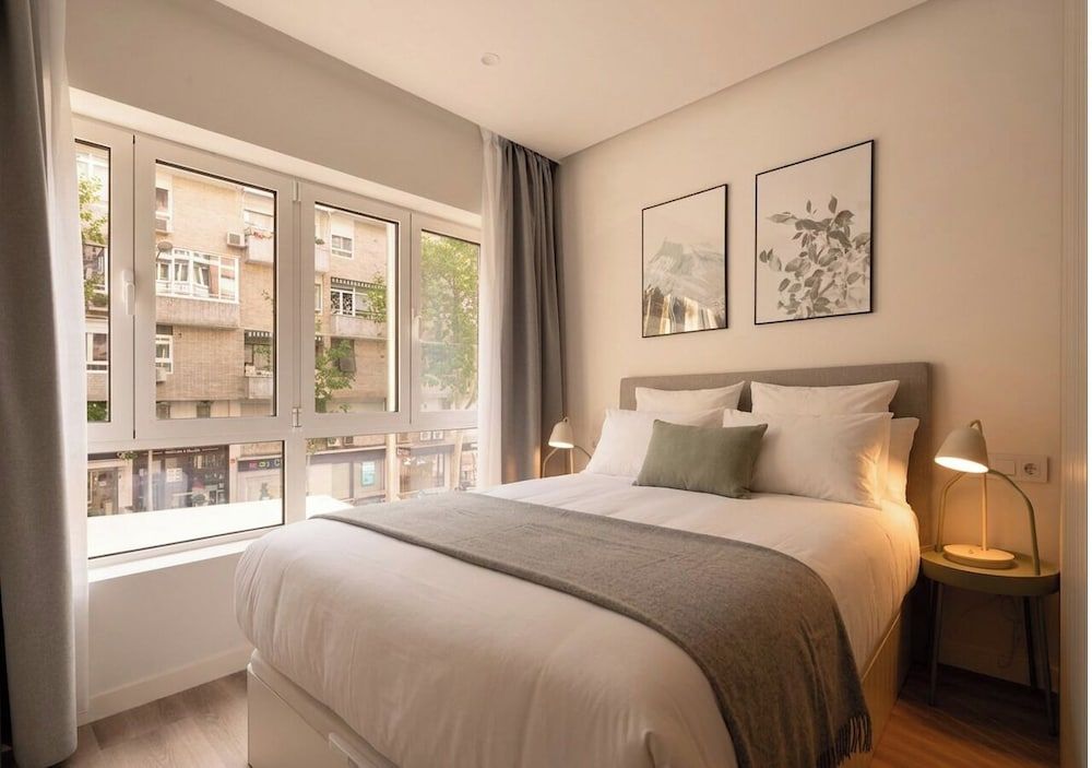Limehome Madrid Calle Hurtado de Mendoza 1