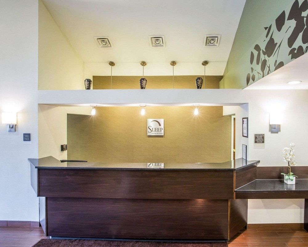 Sleep Inn & Suites Queensbury - Lake George 2