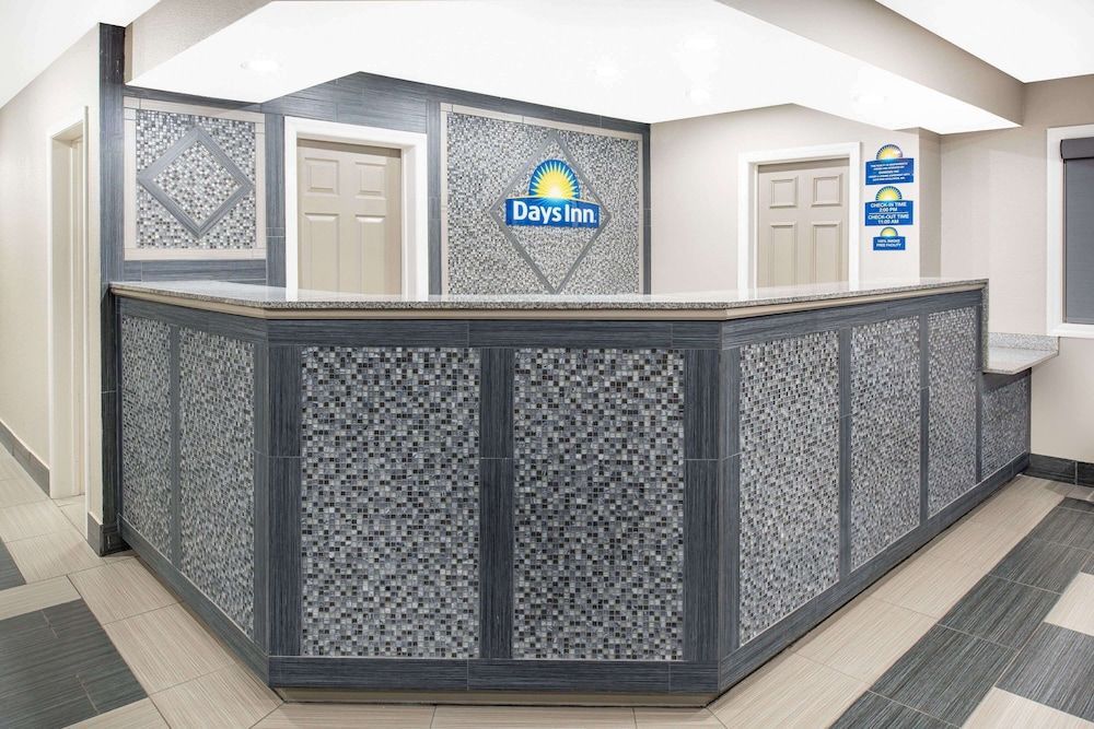 Days Inn by Wyndham Carthage 1
