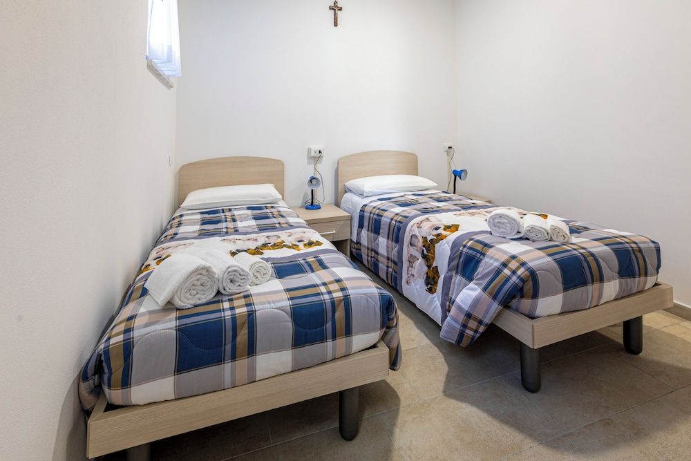 Suore Figlie di San Francesco di Sales 2