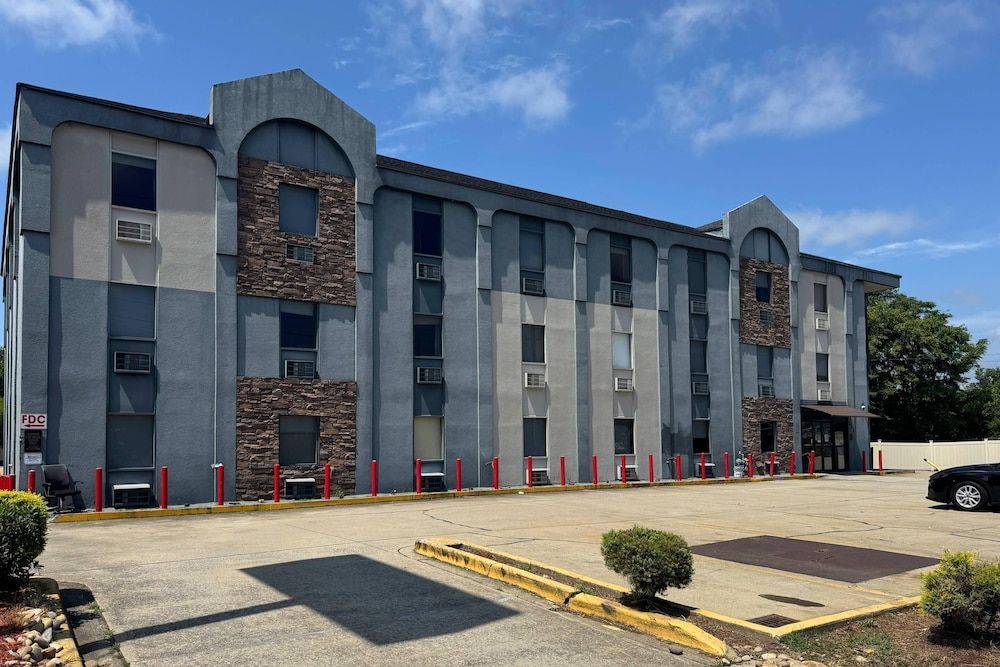 Gallus Stadium Park Inn, an Ascend Collection Hotel 1