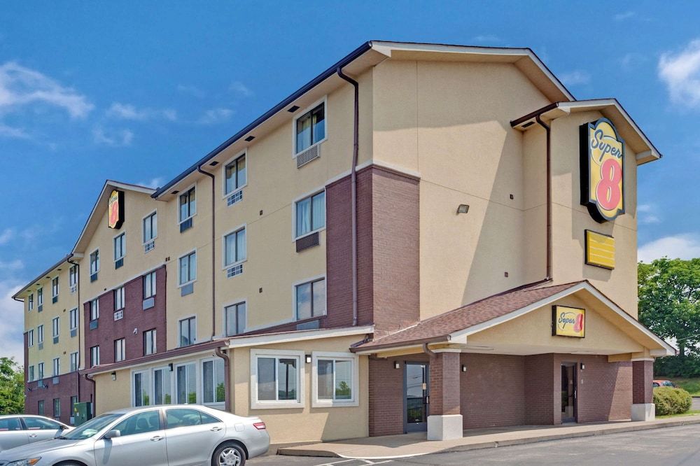 Super 8 by Wyndham Nashville/ Dntn/ Opryland Area 1