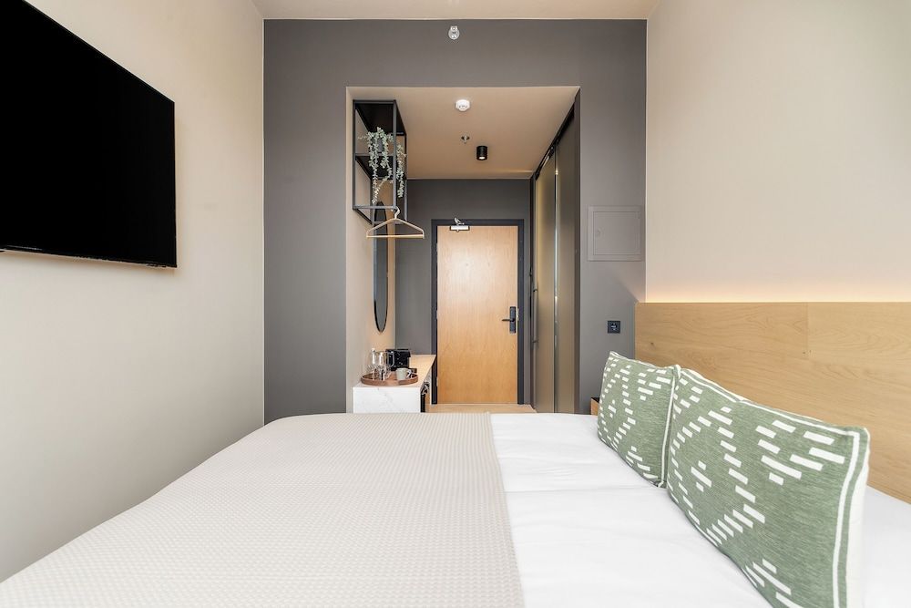 Arctic Comfort Hotel 2