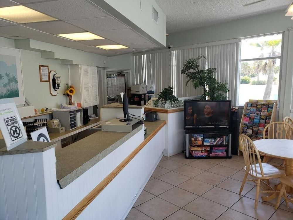 SeaScape Inn - Daytona Beach Shores 2