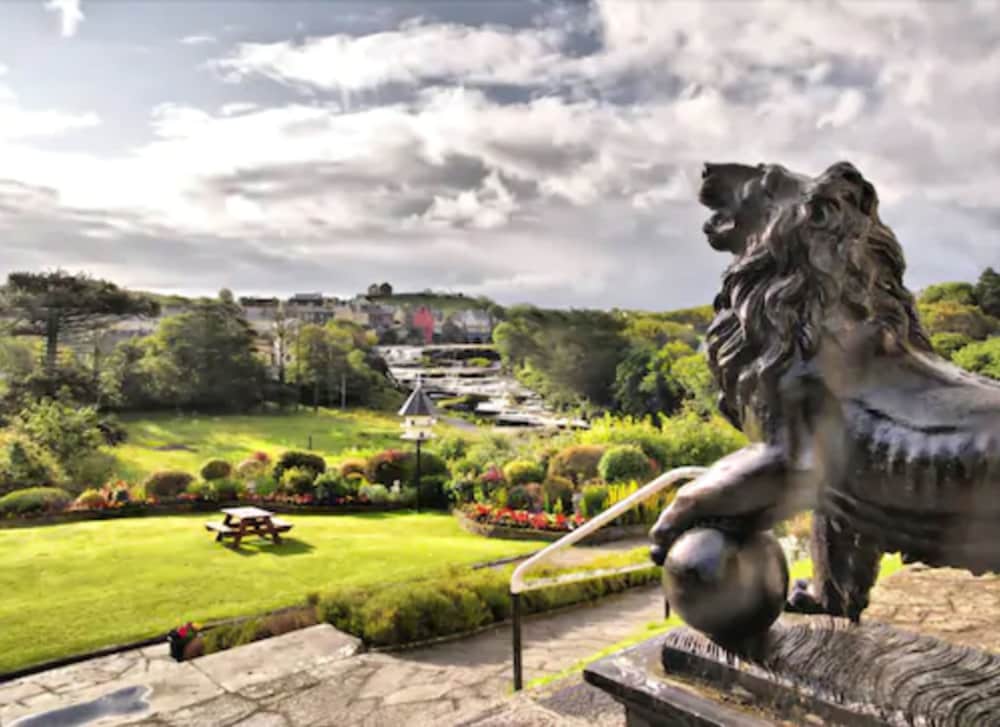 Falls Hotel & Spa 1