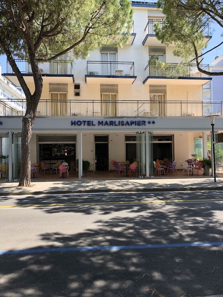 Hotel Marlisa Pier 1