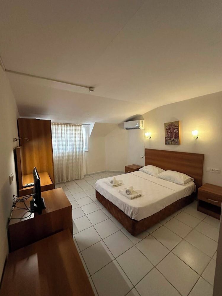 Mariva City Beach Otel 1