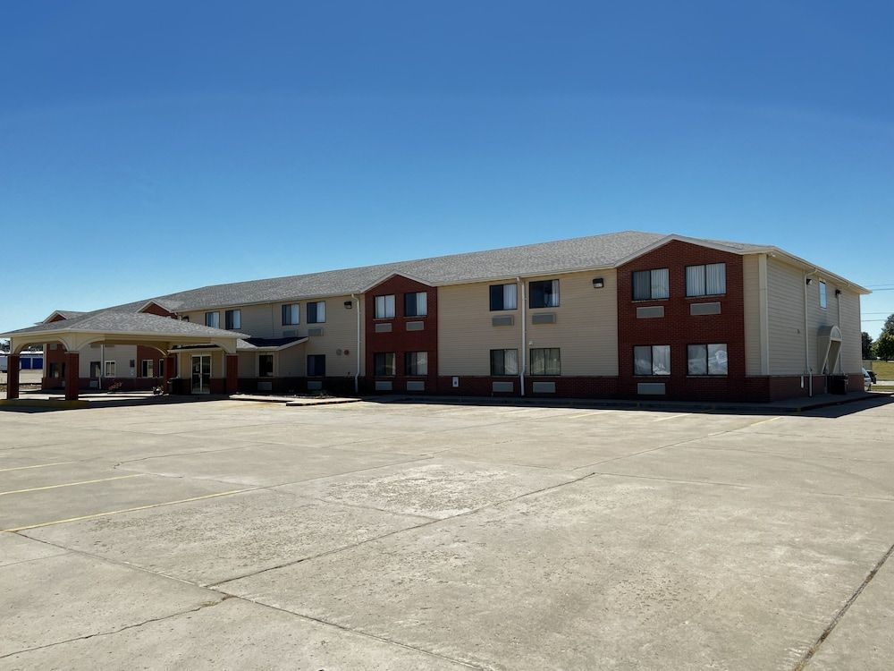 Designer Inn and Suites 1