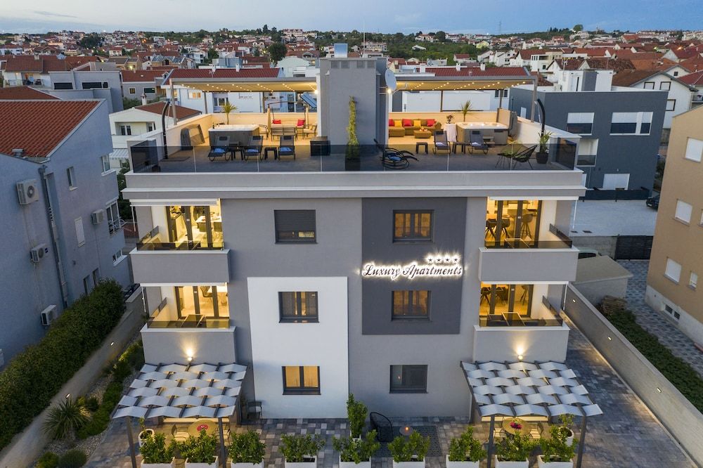Luxury Majpruz Suites 1