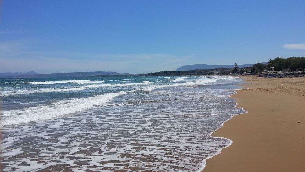 Minerva Beach 1