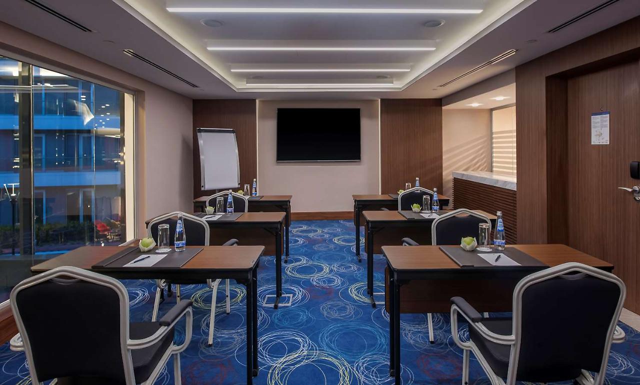 Radisson Blu Residence, Istanbul Batisehir 2