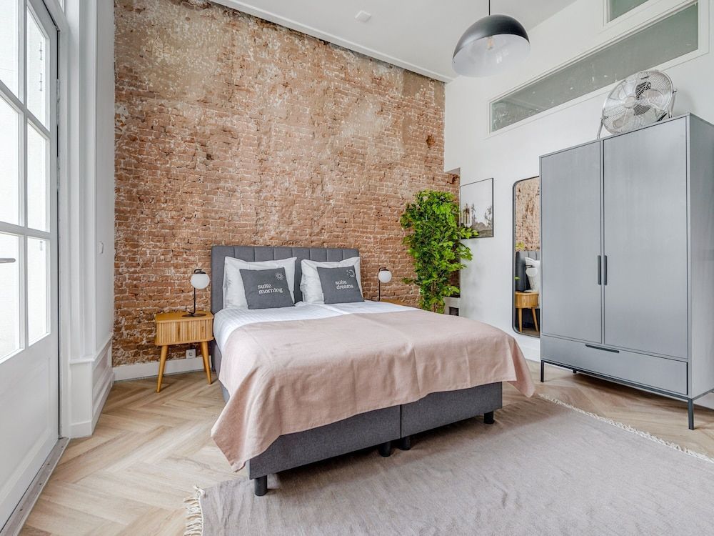 STAYSOME Amsterdam Hemonystraat 1
