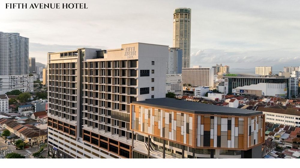 Fifth Avenue Hotel 1