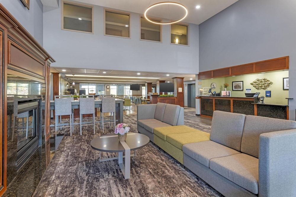 Best Western Plus Eau Claire Conference Center 2