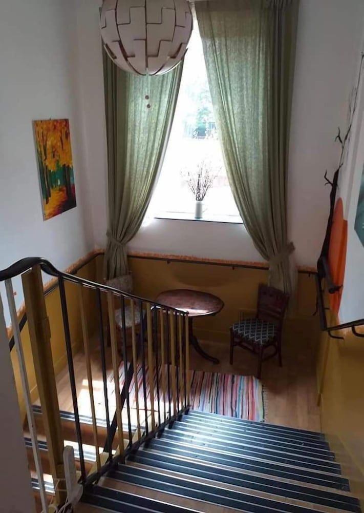 The Queens Hostel 2