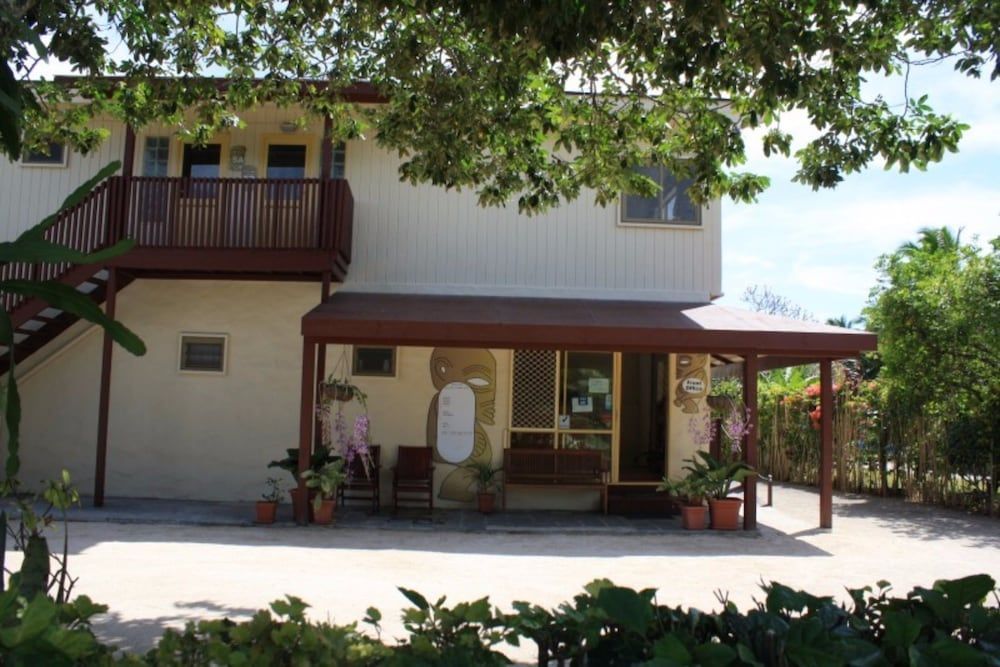 Castaway Resort 2