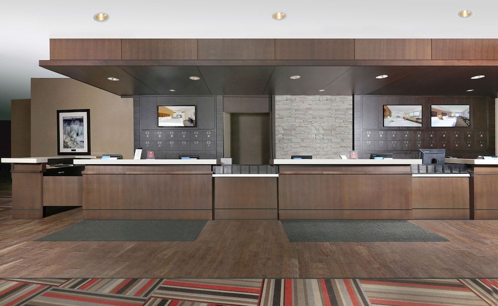 Wyndham Grand Fallsview Hotel 2