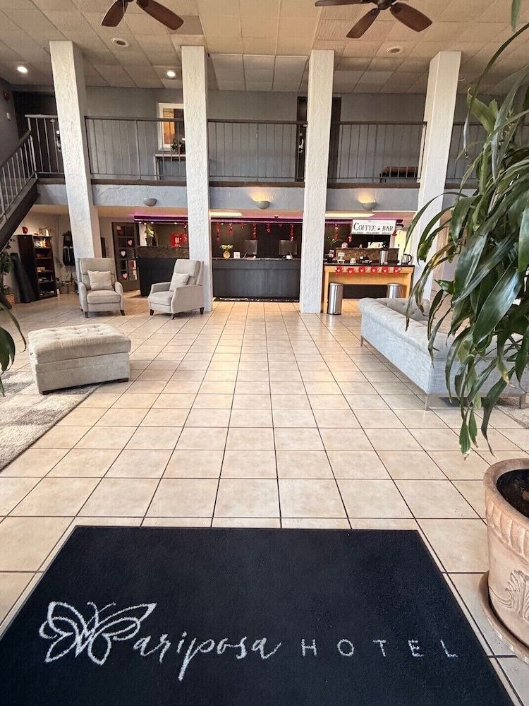 Mariposa Hotel 2