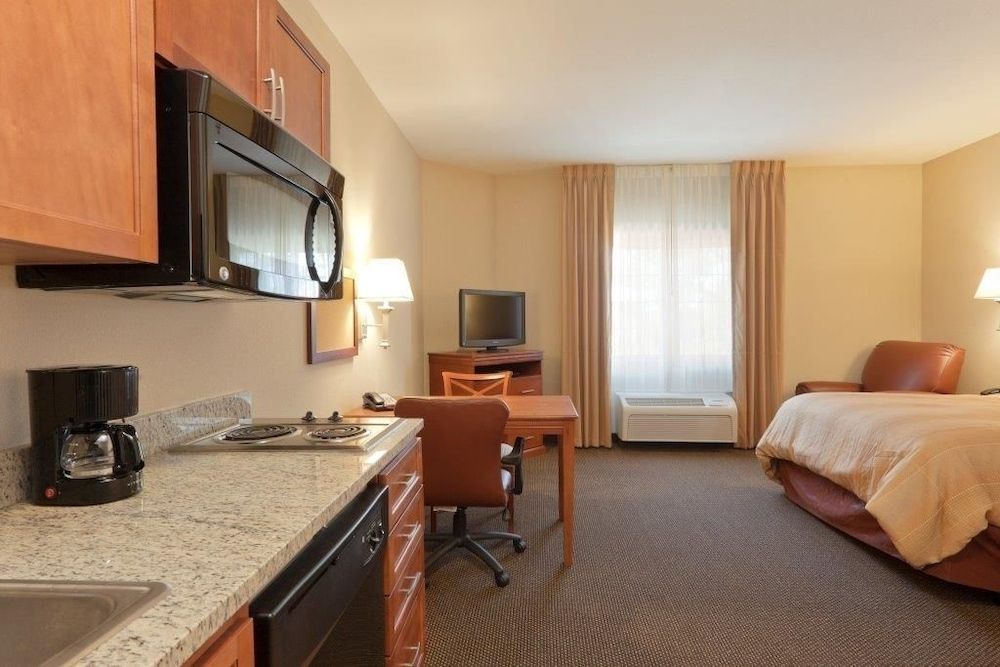 Candlewood Suites ENTERPRISE by IHG 1