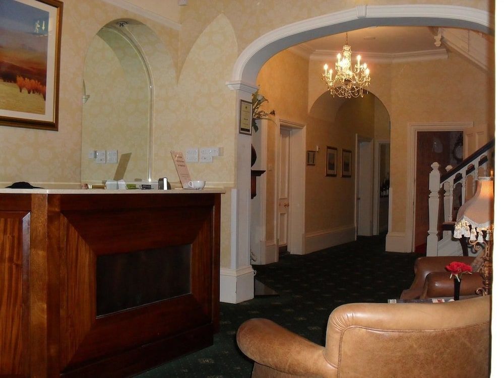 Woodlands Hotel 2