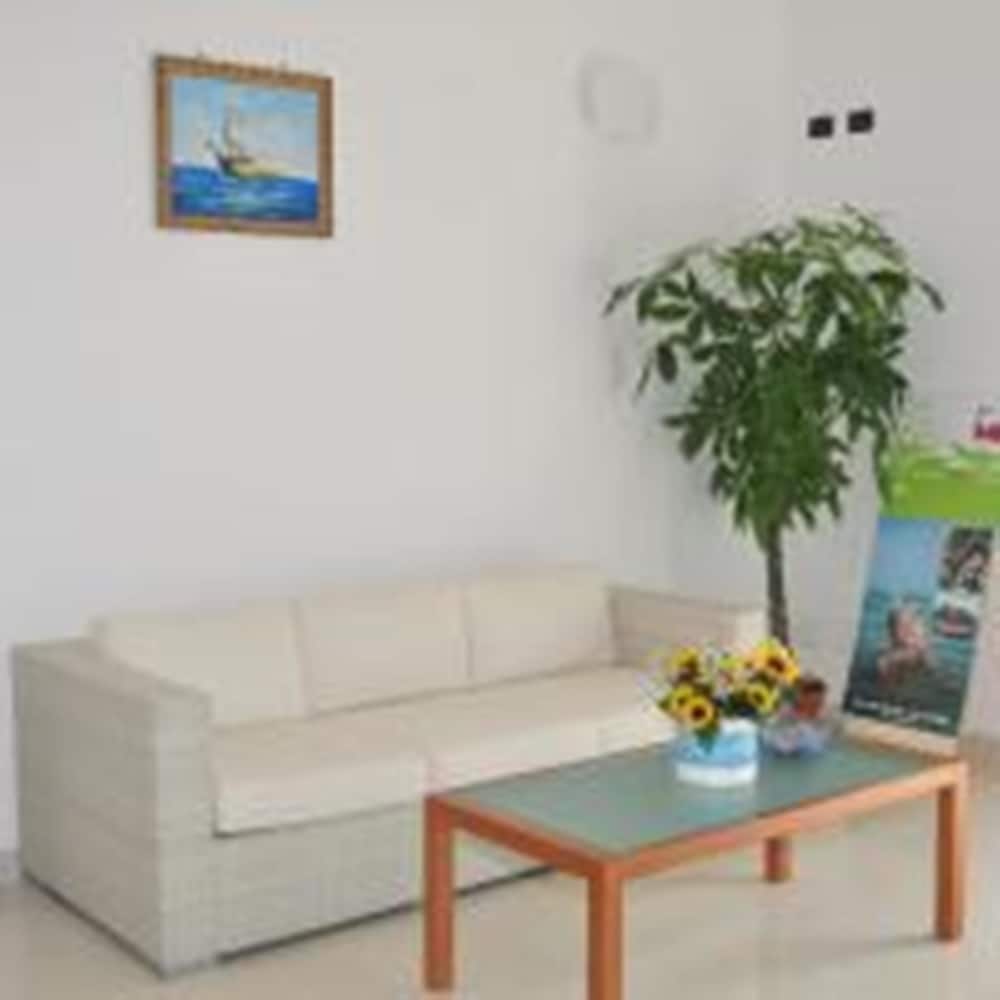 Blumare Residence Alimini 2