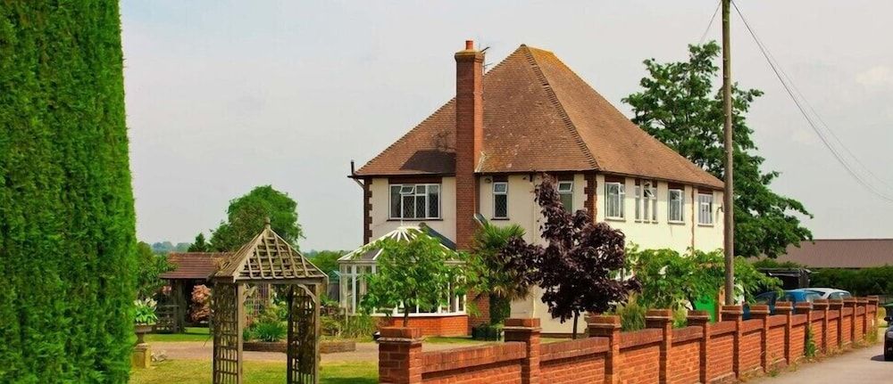Elmcroft Guest House 1