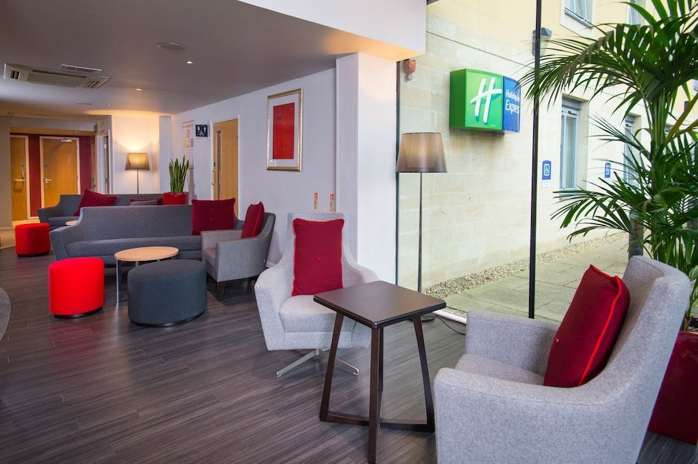 Holiday Inn Express BATH by IHG 2
