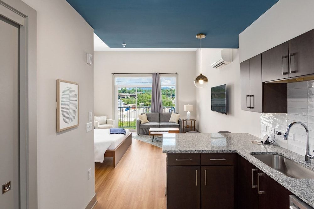 River Row Suites 2