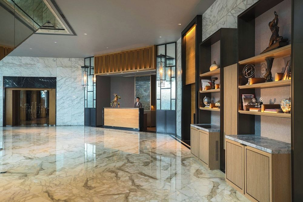 Renaissance Hong Kong Harbour View Hotel 2