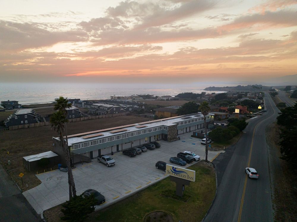 Sea Breeze Inn - San Simeon 1