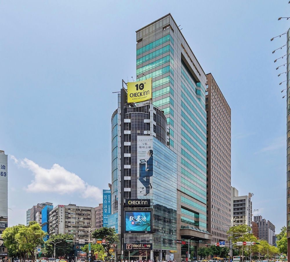 CHECK inn Taipei Xinyi 1