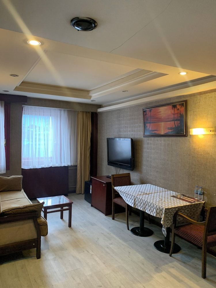 Hotel Dilaver 1