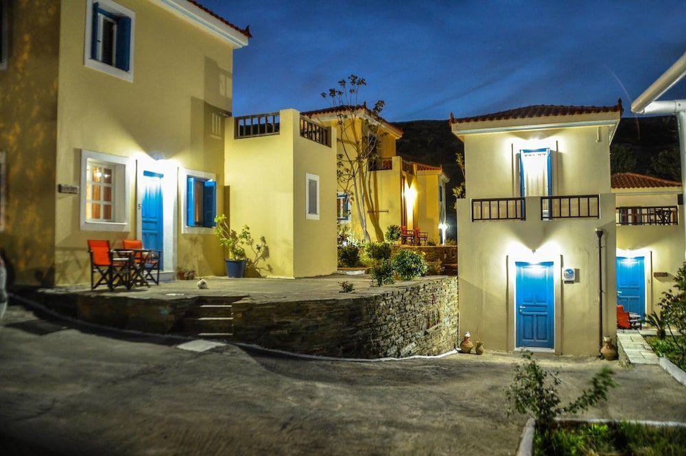 Mainades Maisonettes & Studios - Andros Serene Escape 2