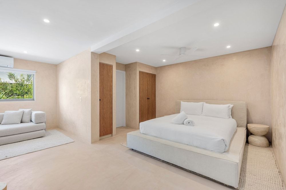 Hastings House 2