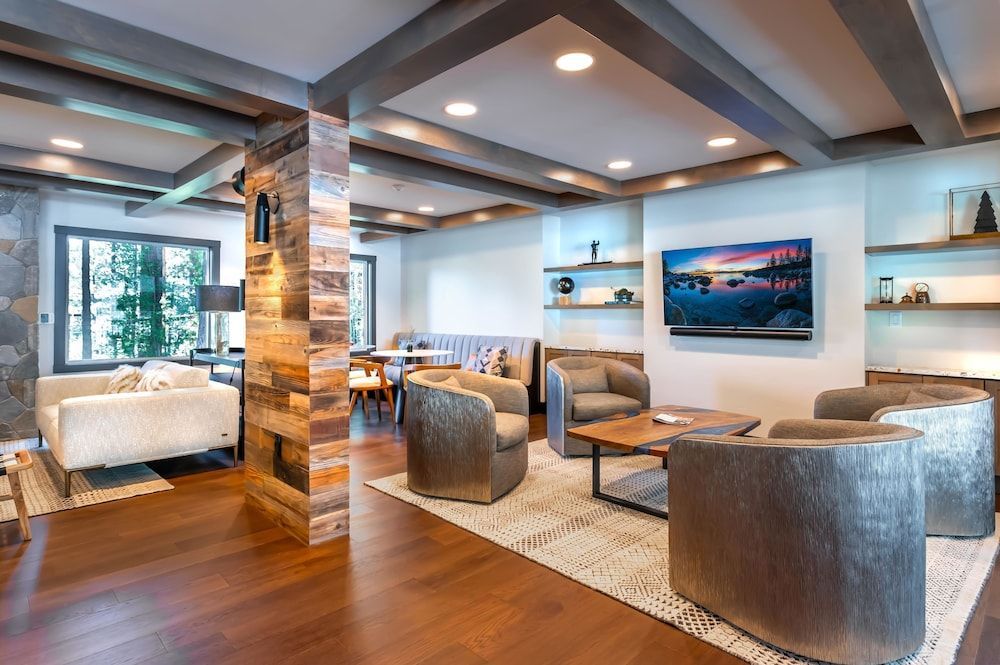 The Incline Lodge 1