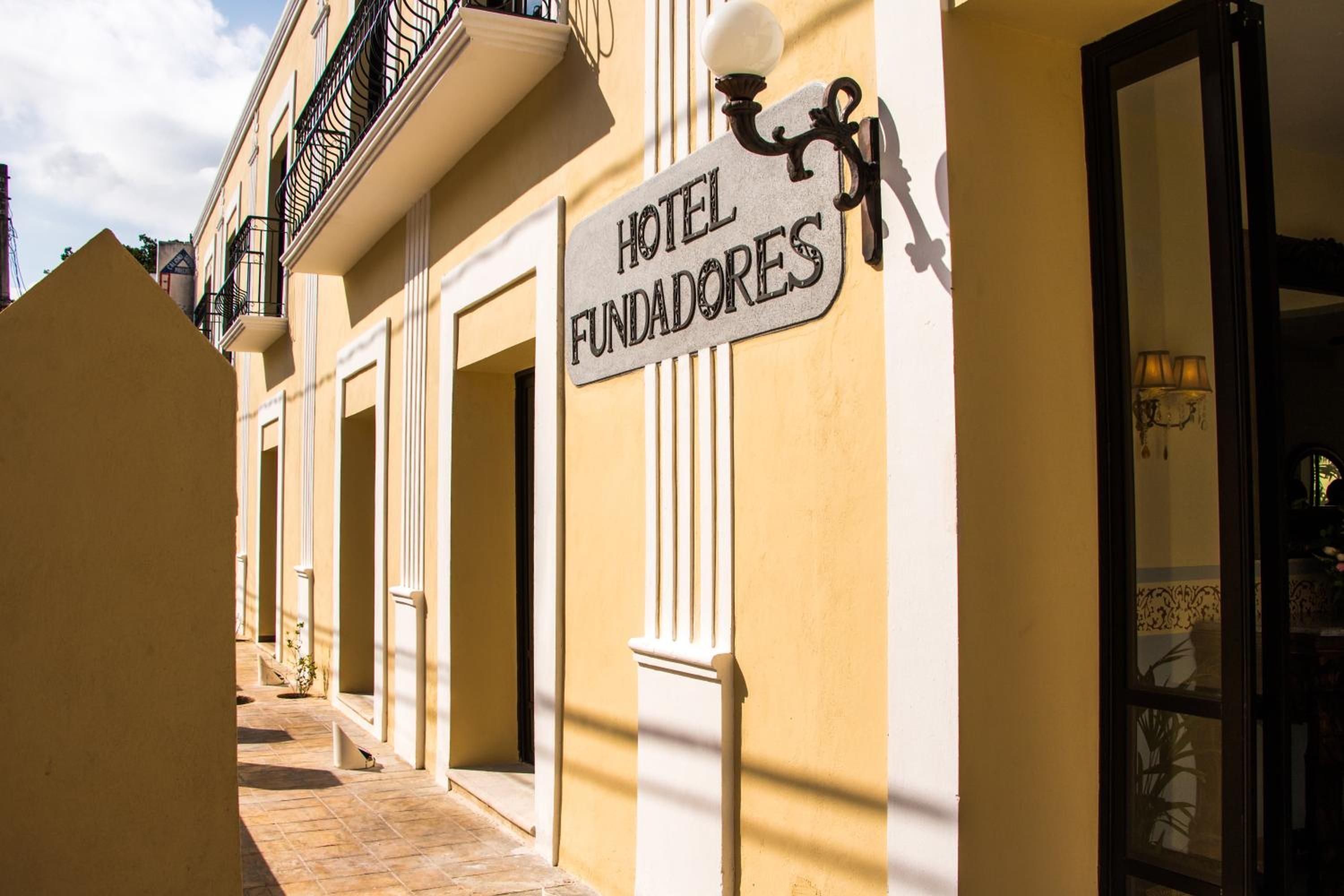 Hotel Fundadores 2