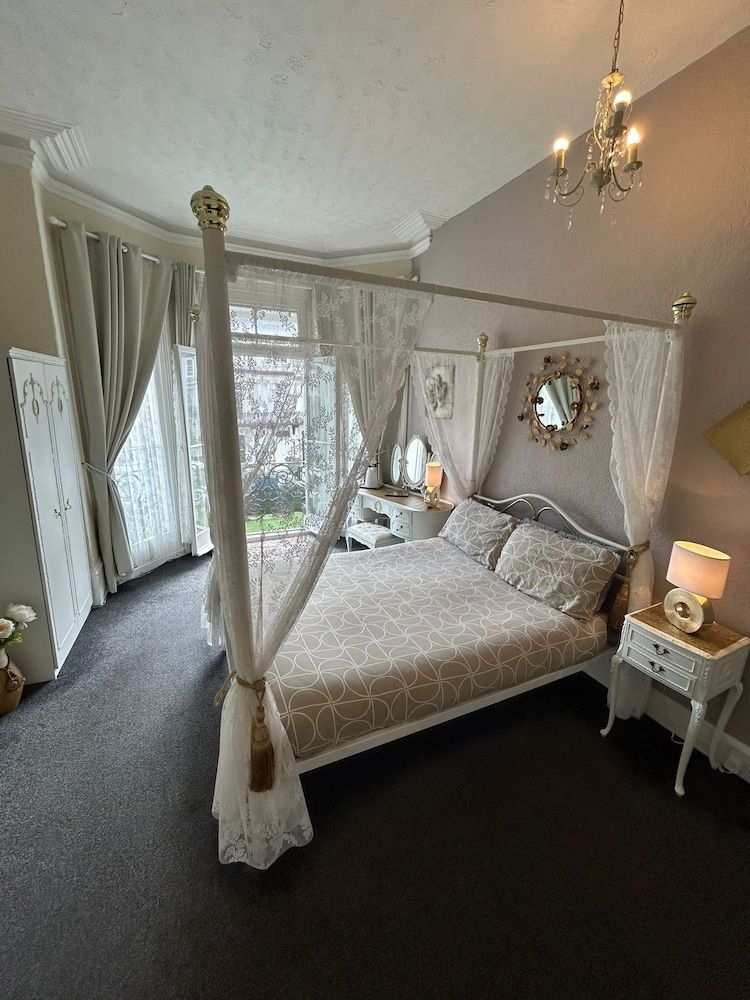 The Little Emily Guest House 1
