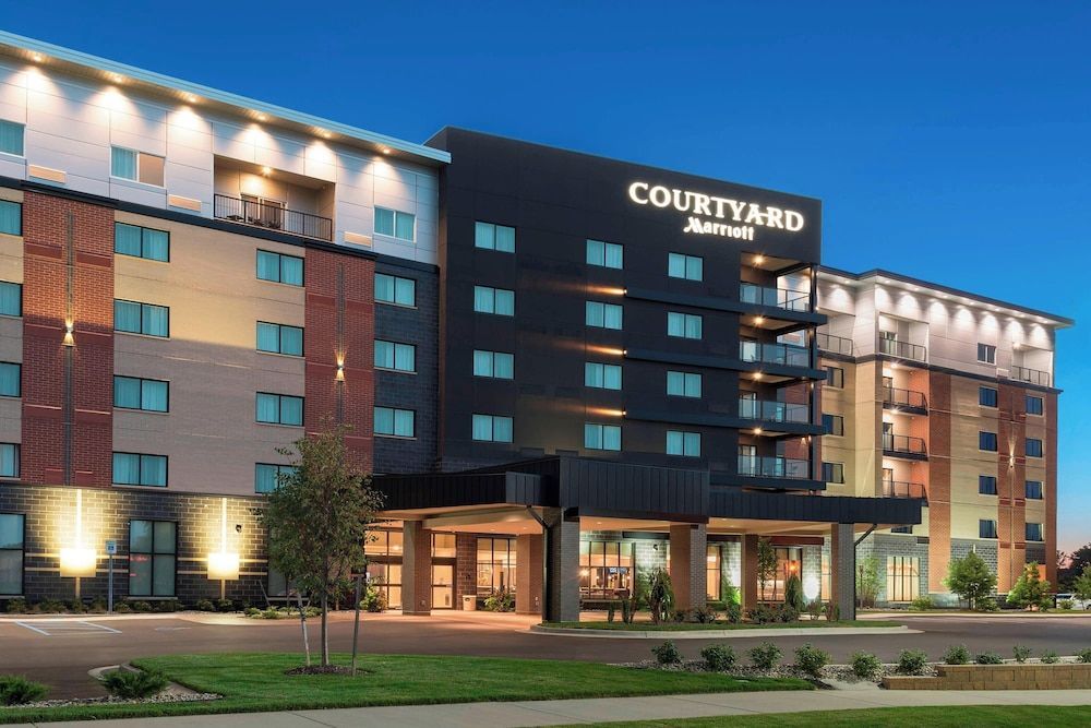 Courtyard by Marriott Mt. Pleasant at Central Michigan University 1