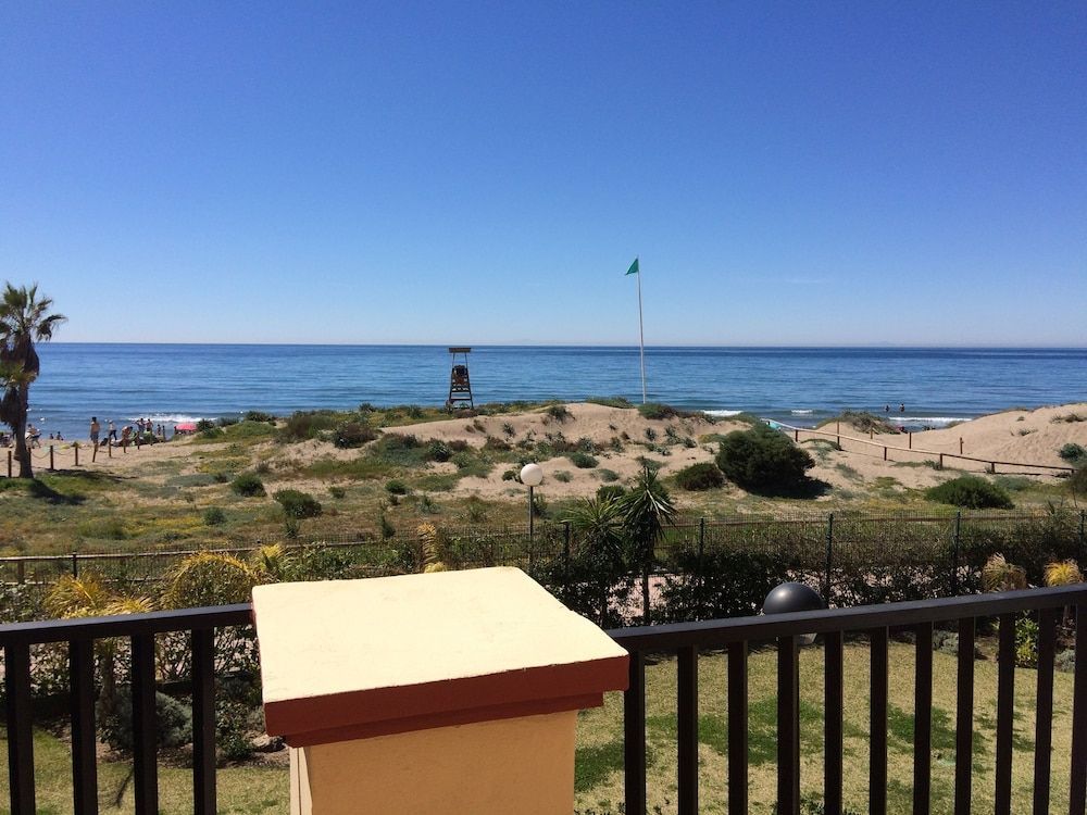Estudio Insuperables Vistas al Mar 1