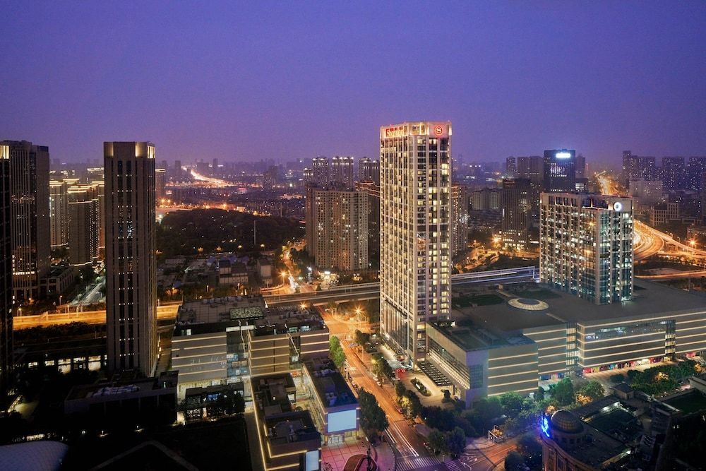 Sheraton Grand Wuhan Hankou Hotel 1