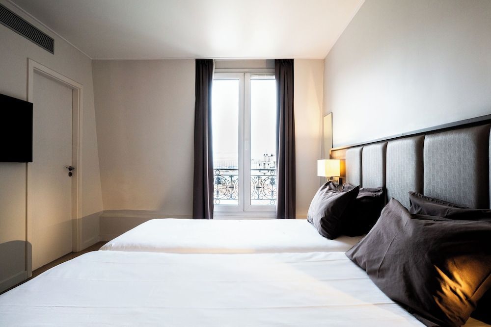 Hotel de Flore - Montmartre 2