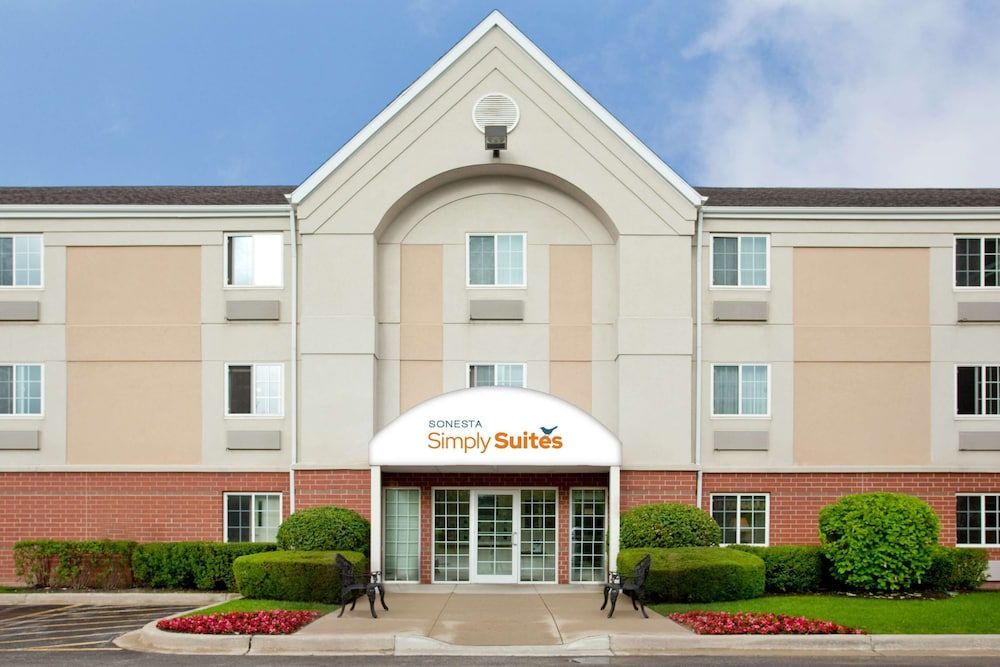 Sonesta Simply Suites Chicago Libertyville 1
