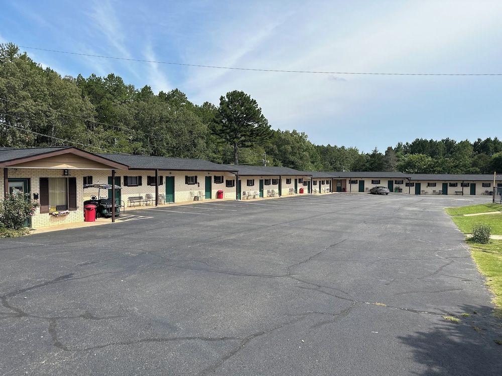Sportsman's Lodge 1