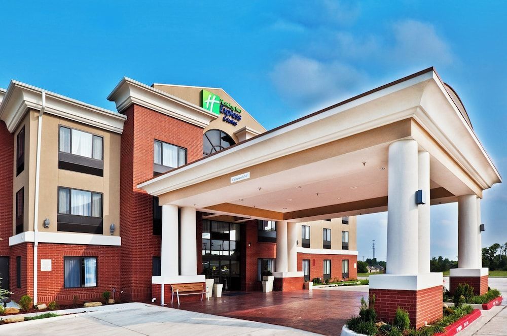 Holiday Inn Express & Suites PONCA CITY by IHG 1