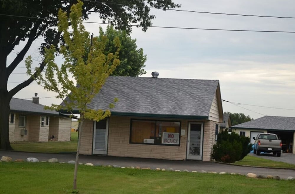 Tourest Motel 2